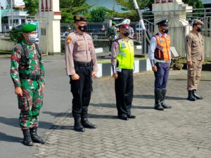 gelar pasukan polres minahasa